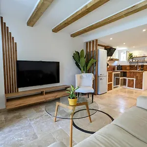 Appartement Evasion Au Calme - Maison Cosy Avec Piscine Et Tennis, Saint-Vallier-de-Thiey